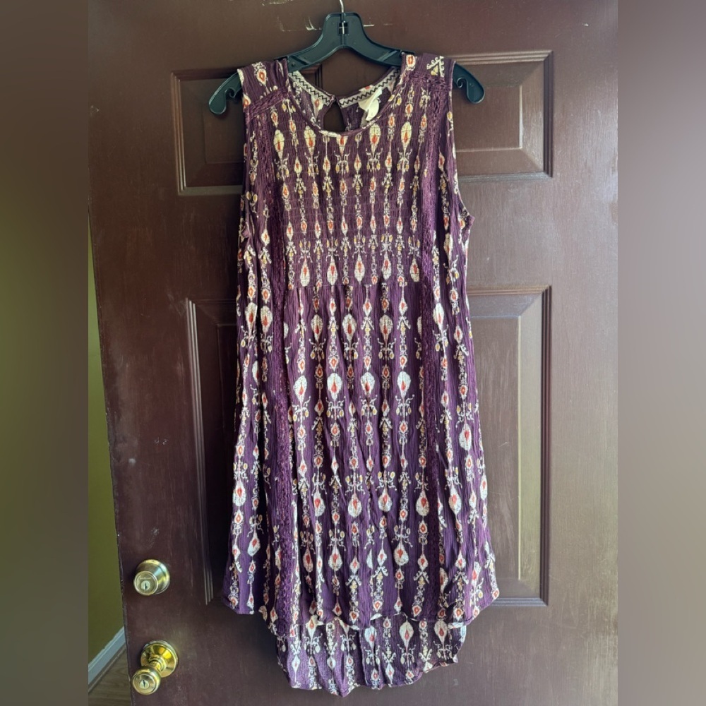 Knox Rose High/Low Sleeveless Dress with Key Hole on back